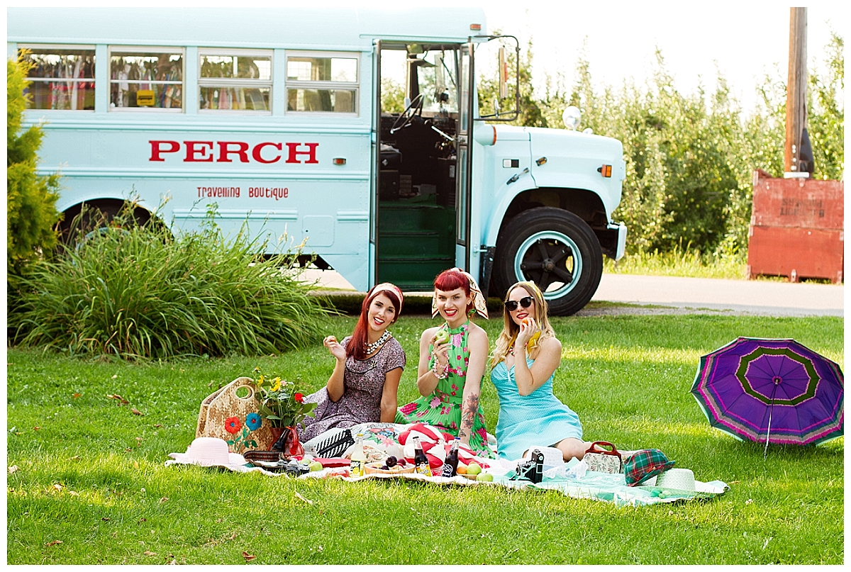 vintage-summer-picnic-kelowna-photographer_0224