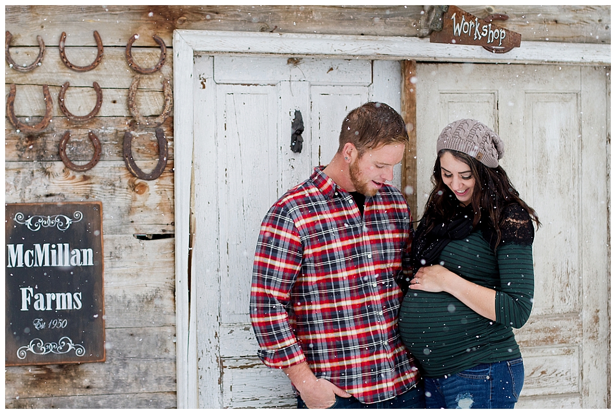Little Family | Snowy Kelowna Maternity